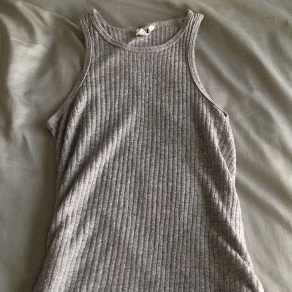 gray tank